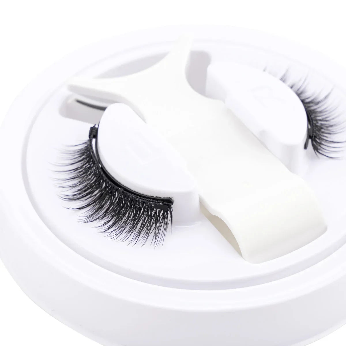 Reusable Magnetic Lashes Kit with Magnetic Tweezers Natural Look Faux Mink Lashes Easy Apply Magnetic Eyelashes for Eye Makeup