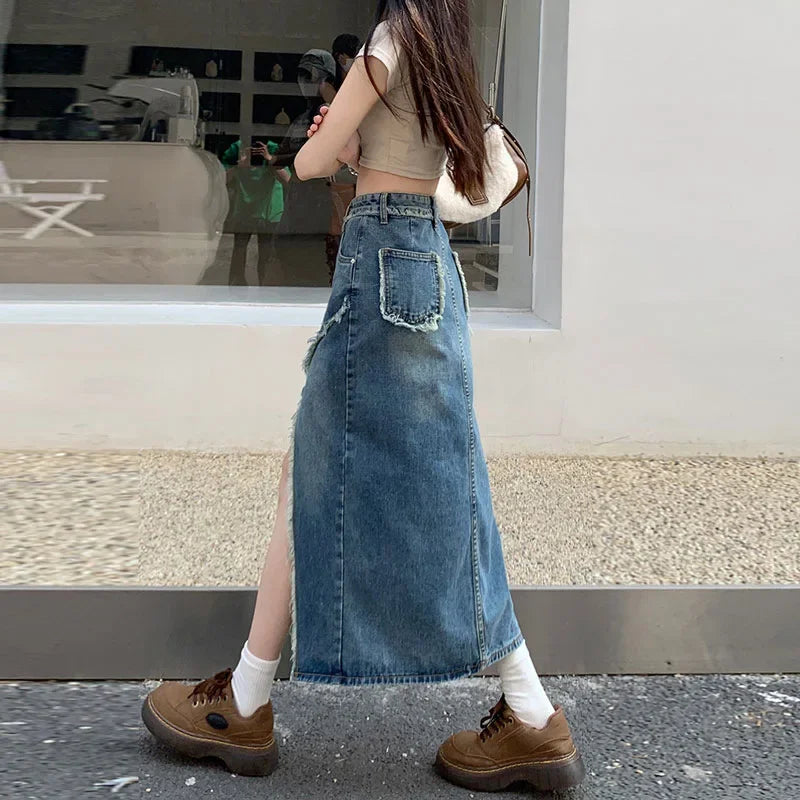Irregular Slit Denim Long Skirt for Spring and Summer.Casual Design,A Retro,High-waisted A-line Denim Half Body Skirt for Women
