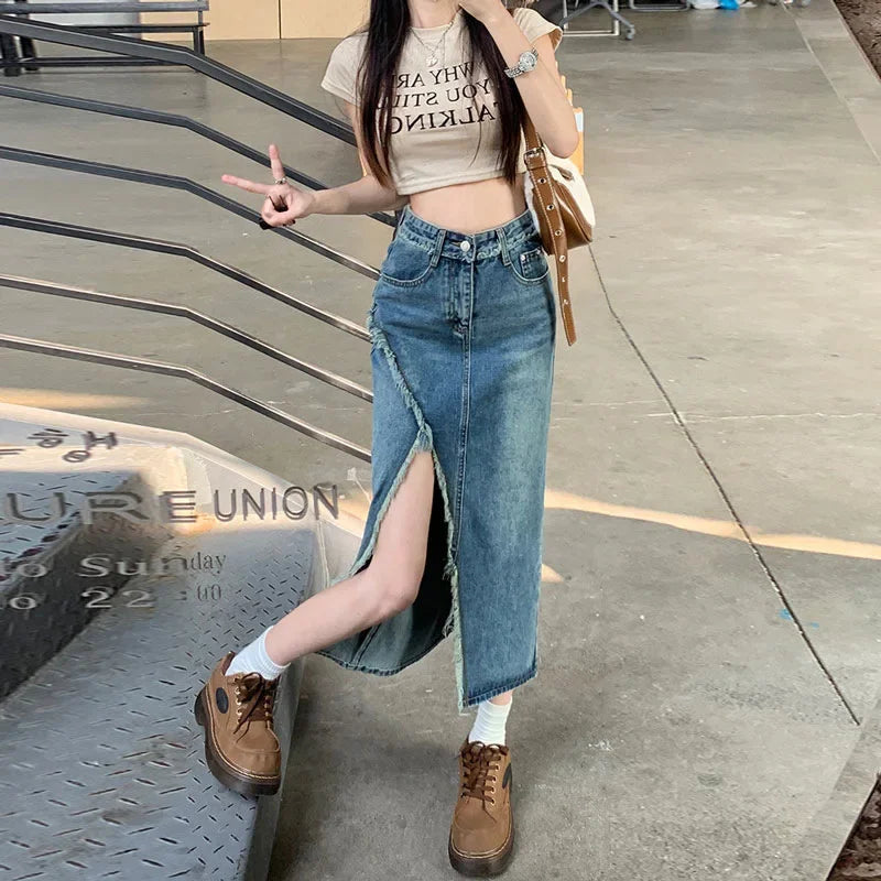 Irregular Slit Denim Long Skirt for Spring and Summer.Casual Design,A Retro,High-waisted A-line Denim Half Body Skirt for Women